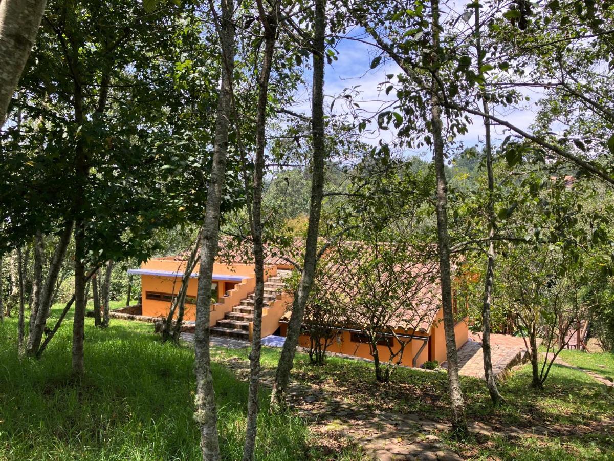Отель Passadhi Ayurveda & Yoga Retreat Вилья-де-Лейва Экстерьер фото
